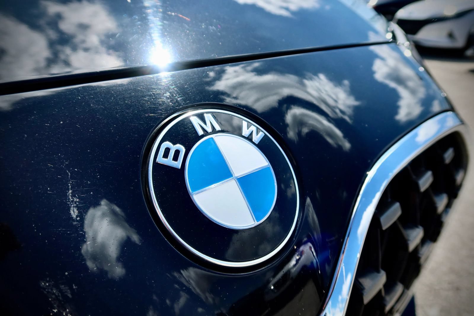 Used 2022 BMW 430i Coupe w/ Convenience Package RWD image 9