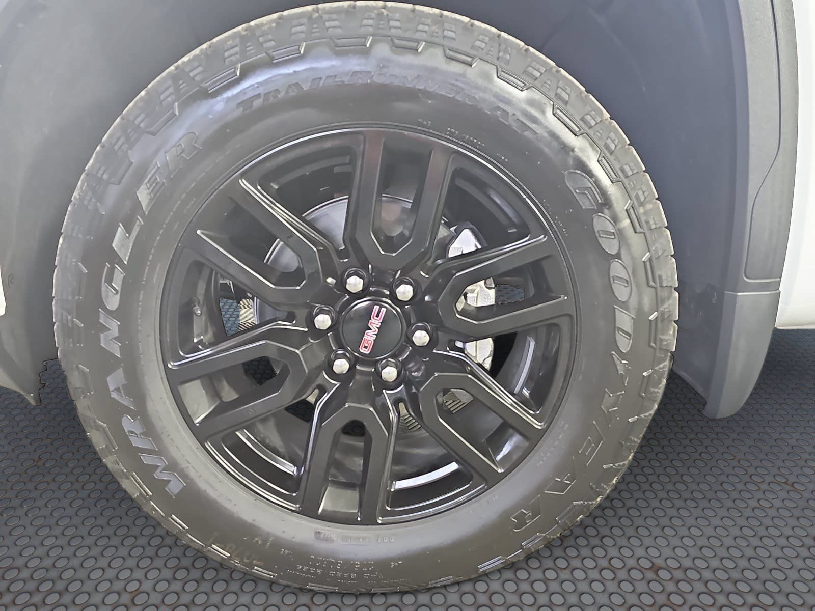 Used 2026 GMC Sierra 1500 Elevation AWD/4WD image 27