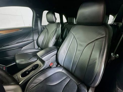 Used 2017 Lincoln MKC Select w/ Select Plus Package image 22