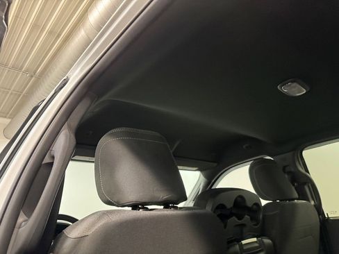 Used 2024 RAM 2500 Tradesman w/ Chrome Appearance Group image 11