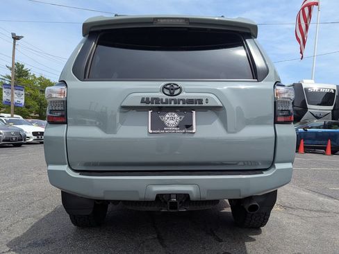 Used 2022 Toyota 4Runner Trail Special Edition AWD/4WD image 9