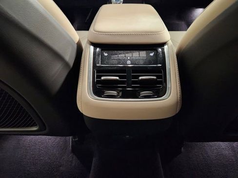 New 2026 Volvo XC90 B6 Plus w/ Protection Package Premier AWD/4WD image 31