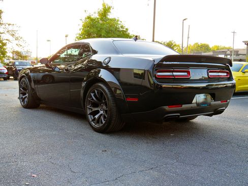 Used 2020 Dodge Challenger SRT Hellcat Redeye image 9