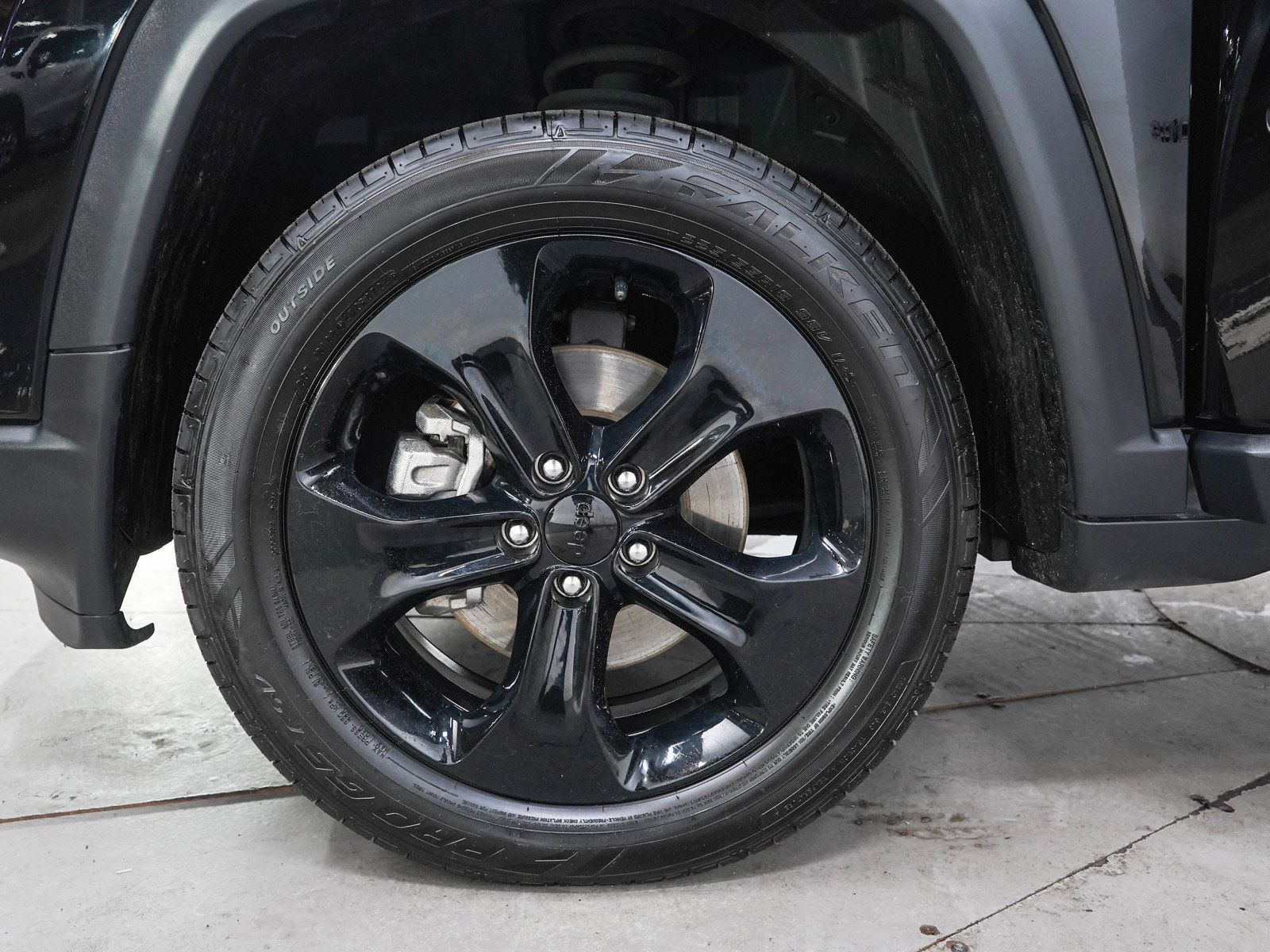 Used 2021 Jeep Compass Latitude AWD/4WD image 29