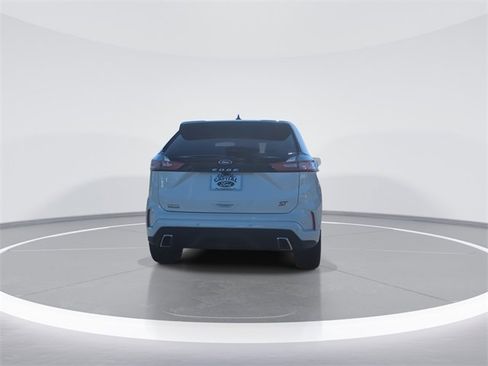 Used 2024 Ford Edge ST w/ Equipment Group 401A image 7