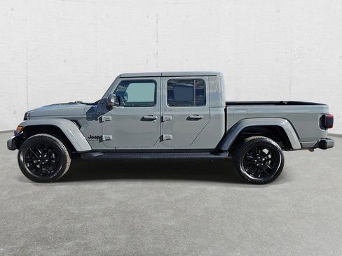 Used 2023 Jeep Gladiator Overland image 7