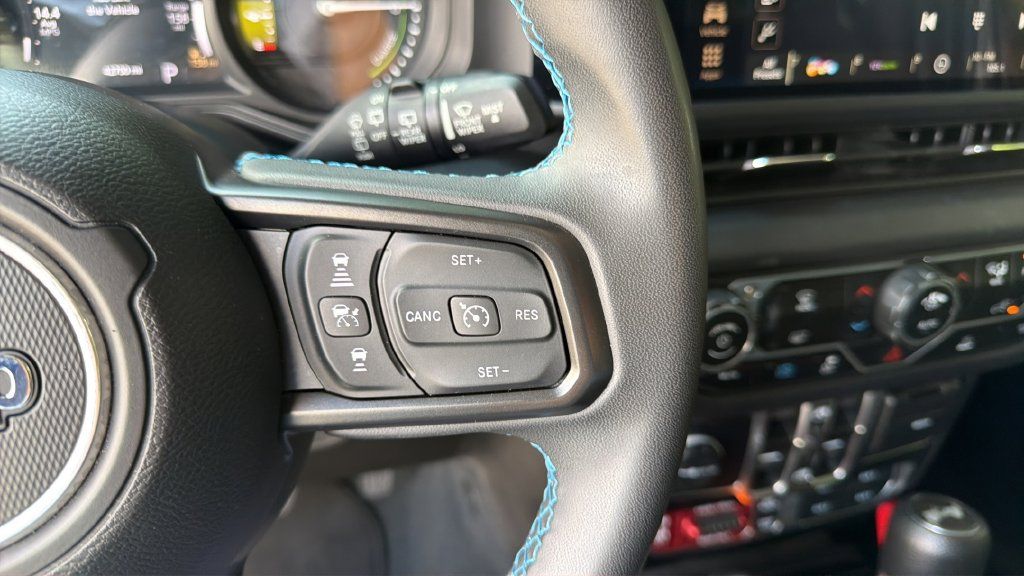 Used 2024 Jeep Wrangler Unlimited Rubicon 4xe AWD/4WD image 24