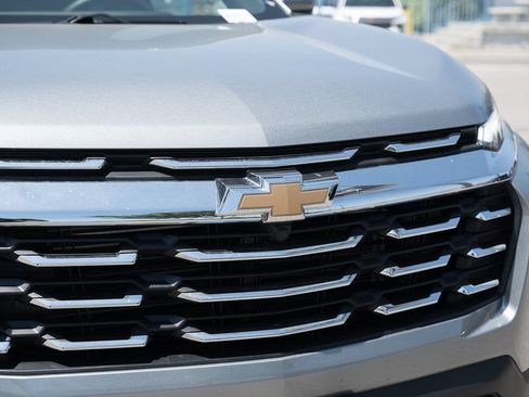 Used 2026 Chevrolet Equinox LT FWD image 10