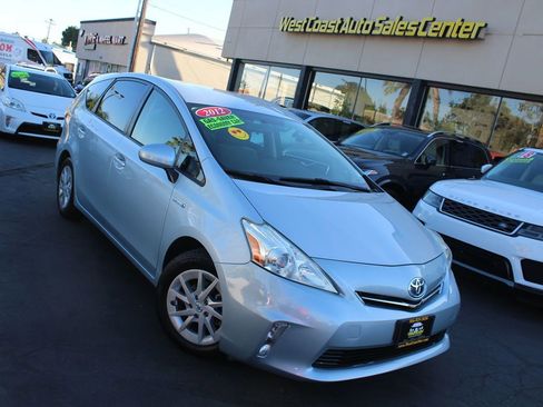 Used 2012 Toyota Prius V Three image 31