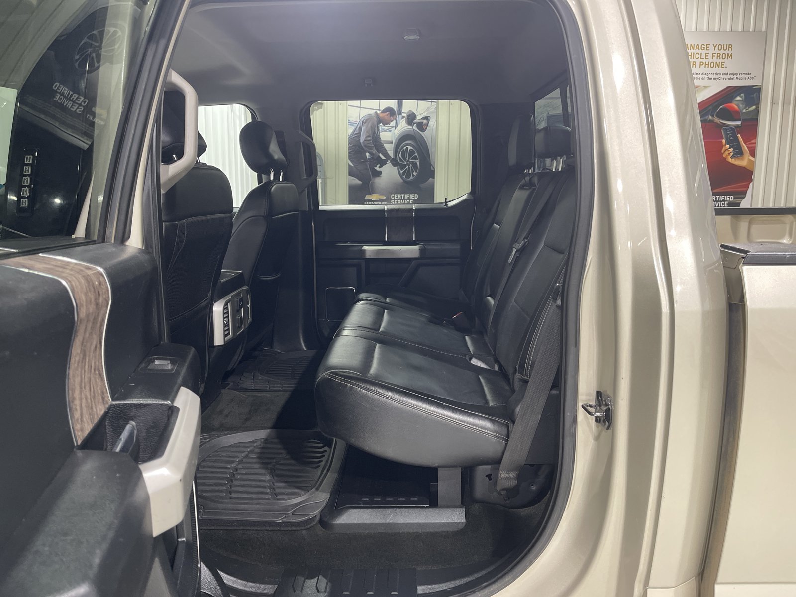 Used 2017 Ford F250 Lariat w/ Chrome Package AWD/4WD image 12