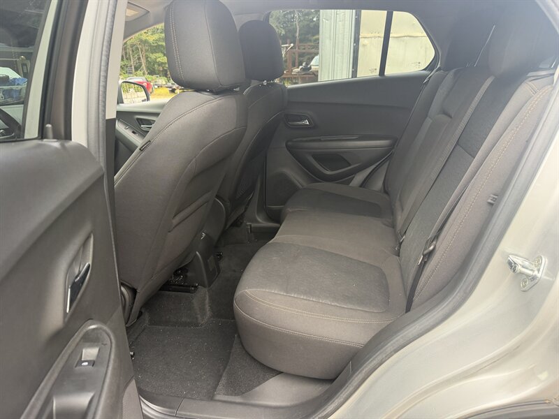 Used 2021 Chevrolet Trax LS w/ Tint and Cruise Package FWD image 21