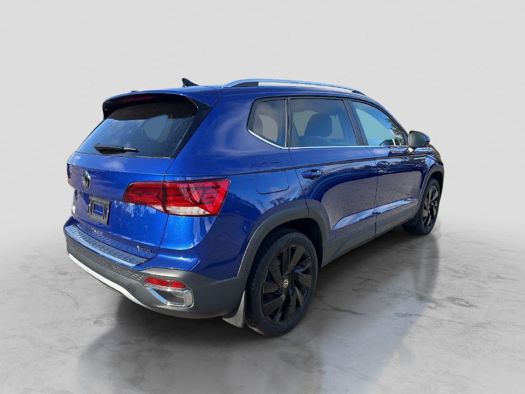 Certified 2024 Volkswagen Taos SEL AWD/4WD image 5