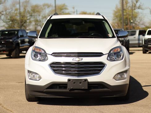 Used 2017 Chevrolet Equinox Premier w/ Enhanced Convenience Package image 2
