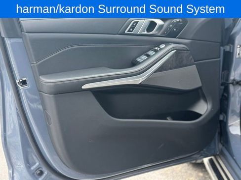 Used 2023 BMW X7 xDrive40i w/ Premium Package image 9