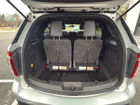 Used 2015 Ford Explorer XLT w/ Equipment Group 202A image 52