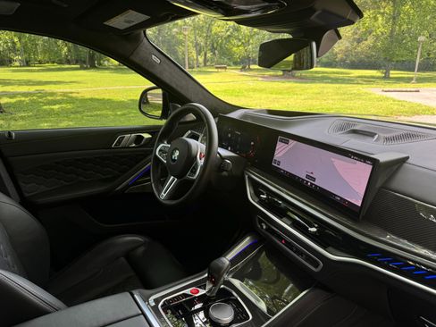 Used 2024 BMW X6 M Competition w/ Executive Package image 33