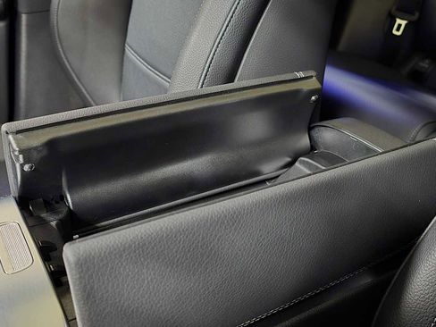 Certified 2025 Mercedes-Benz GLC 350e 4MATIC image 32