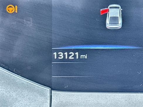 Used 2024 Toyota Prius Prime FWD image 23