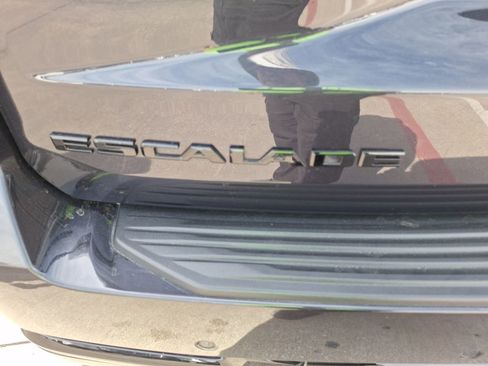 Used 2025 Cadillac Escalade Sport w/ LPO, ONYX Package image 13