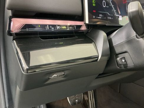 New 2026 BMW 530i w/ M Sport Package RWD image 17