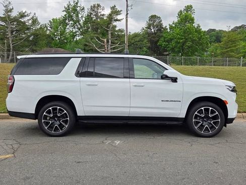 Used 2024 Chevrolet Suburban RST w/ Luxury Package AWD/4WD image 2
