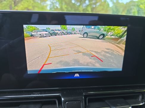 Used 2024 Chevrolet TrailBlazer LT FWD image 20