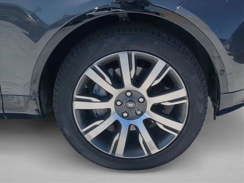 Used 2019 Land Rover Discovery HSE AWD/4WD image 16