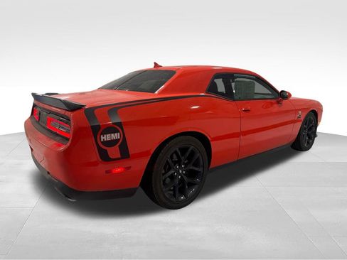 Used 2019 Dodge Challenger R/T w/ Blacktop Package RWD image 6