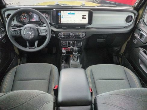 Used 2025 Jeep Wrangler Unlimited Sport AWD/4WD image 29