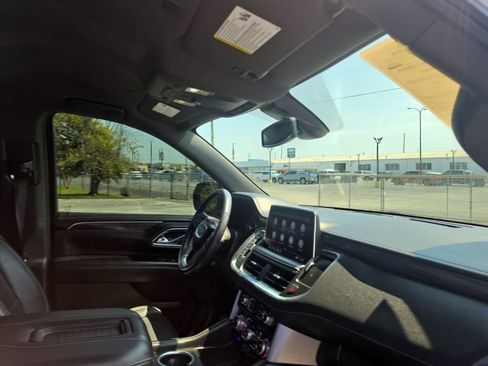 Used 2021 GMC Yukon XL SLT AWD/4WD image 36