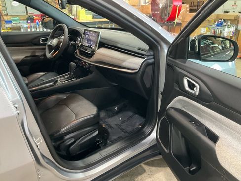 Used 2023 Jeep Compass Latitude AWD/4WD image 27