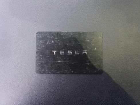 Used 2022 Tesla Model 3 Long Range AWD/4WD image 23