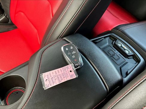 Used 2018 Chevrolet Camaro SS RWD image 16