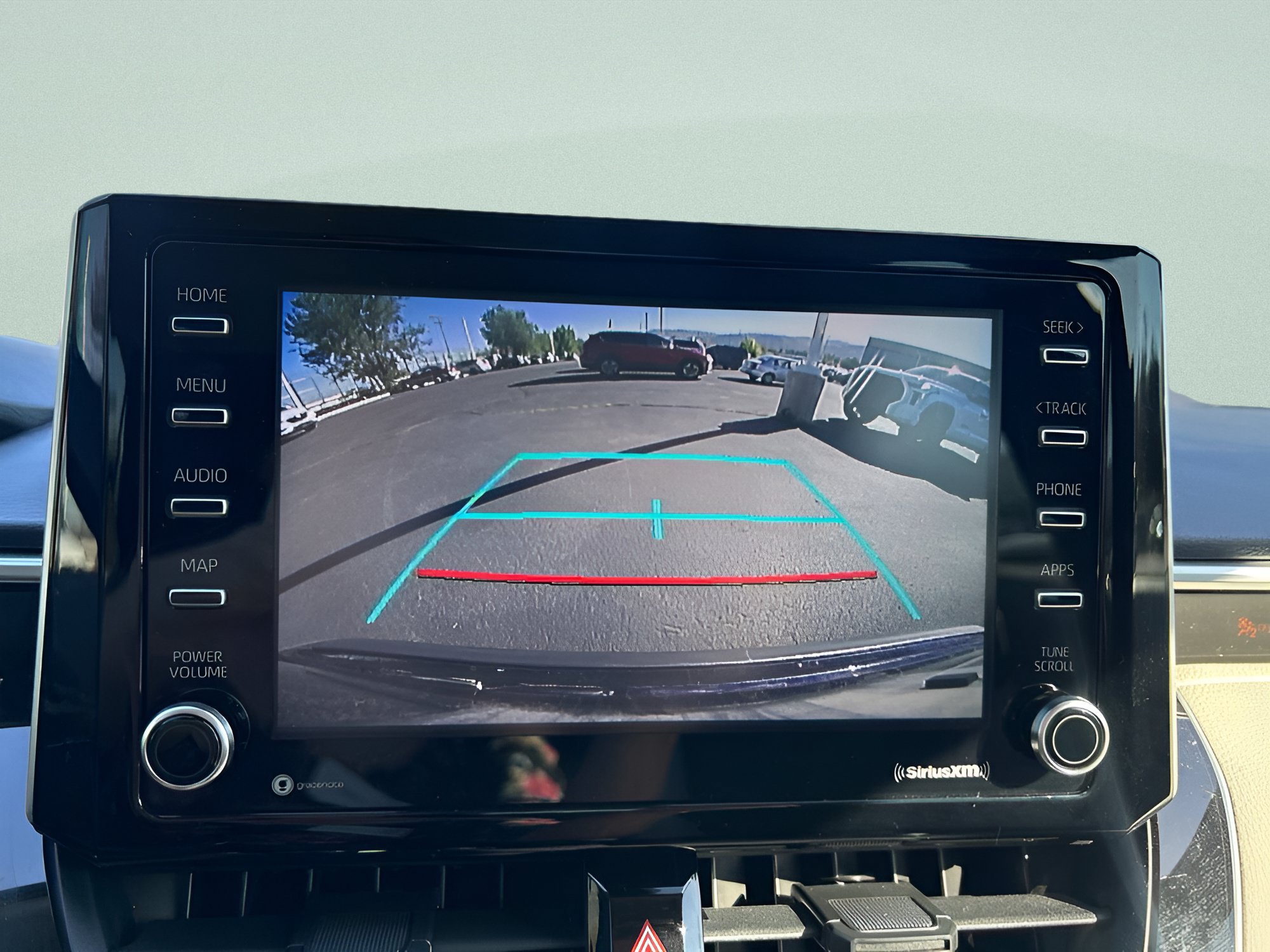 Used 2021 Toyota Corolla LE w/ Carpet Mat Package (TMS) FWD image 28