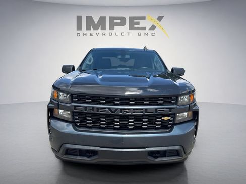 Used 2020 Chevrolet Silverado 1500 Custom w/ Custom Value Package AWD/4WD image 8