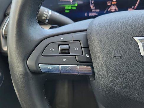 Certified 2025 Cadillac XT4 Premium Luxury FWD image 57