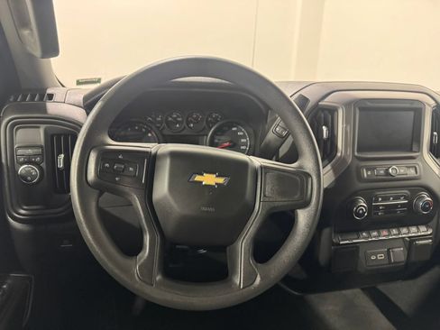 Used 2022 Chevrolet Silverado 1500 Custom RWD image 5