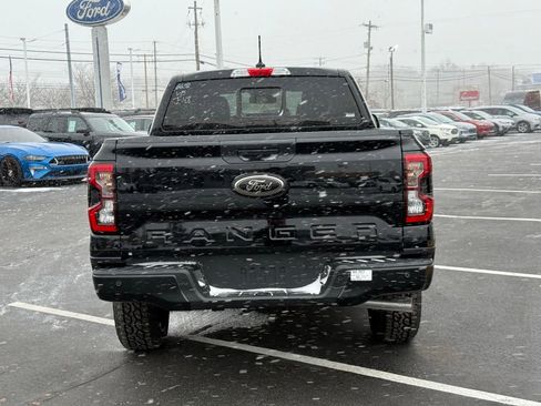 New 2025 Ford Ranger Lariat w/ Black Appearance Package image 5