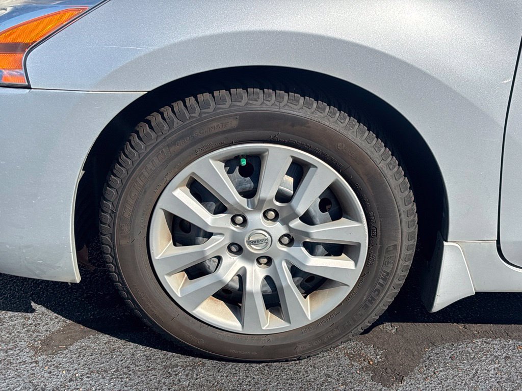 Used 2013 Nissan Altima 2.5 S FWD image 25