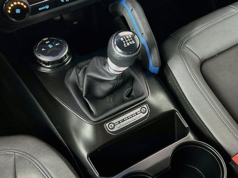 Used 2022 Ford Bronco Black Diamond AWD/4WD image 23
