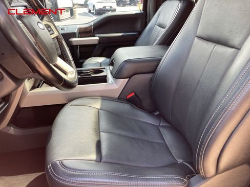 Used 2022 Ford F250 Lariat w/ Black Appearance Pkg image 25