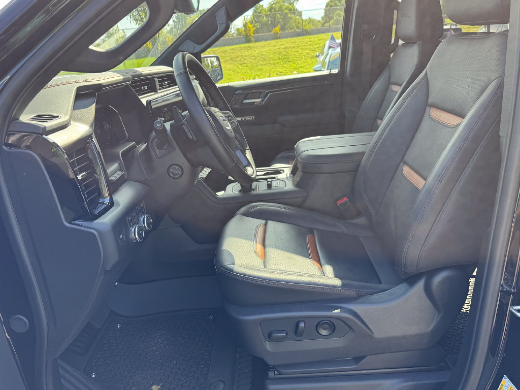 Used 2026 GMC Sierra 1500 AT4 w/ AT4 Premium Package AWD/4WD image 26
