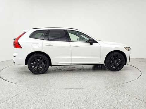New 2026 Volvo XC60 T8 Ultra w/ Climate Package AWD/4WD image 4