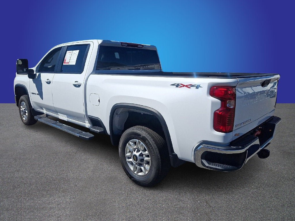 Used 2025 Chevrolet Silverado 2500 LT w/ Convenience Package AWD/4WD image 6