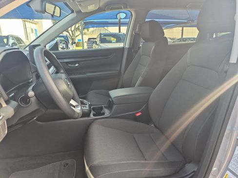 Used 2026 Honda CR-V LX image 9