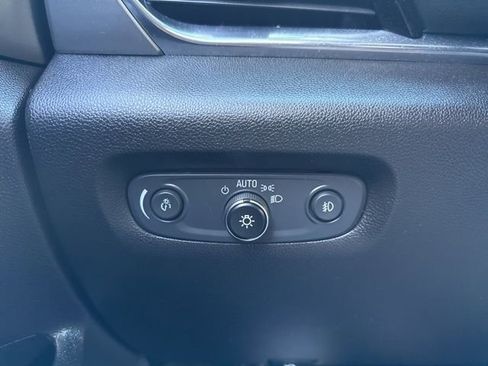 Used 2019 Chevrolet Traverse LT AWD/4WD image 14
