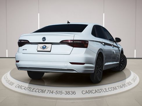 Used 2020 Volkswagen Jetta SE FWD image 4
