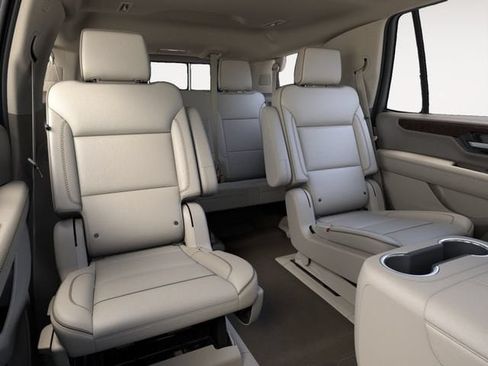 New 2026 GMC Yukon Denali w/ Sun & Power Step Package AWD/4WD image 17