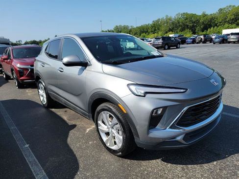Used 2025 Buick Encore GX Preferred FWD image 2