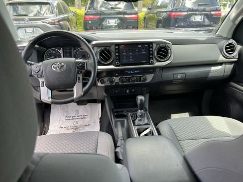 Used 2023 Toyota Tacoma SR5 AWD/4WD image 31